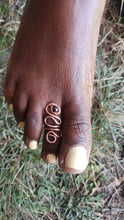 Load image into Gallery viewer, Copper Toe Ring (Restocking soon!)
